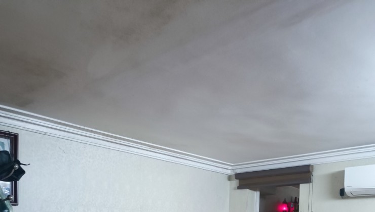 CẦN BÁN NHÀ NGÕ BA GÁC BẠCH MAI 33M2, 3 TẦNG, 2 NGỦ, 2WC, VỊ TRÍ TRUNG TÂM.